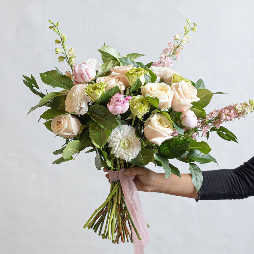 Ramo de Novia con Peonía - Elegante y Sofisticado